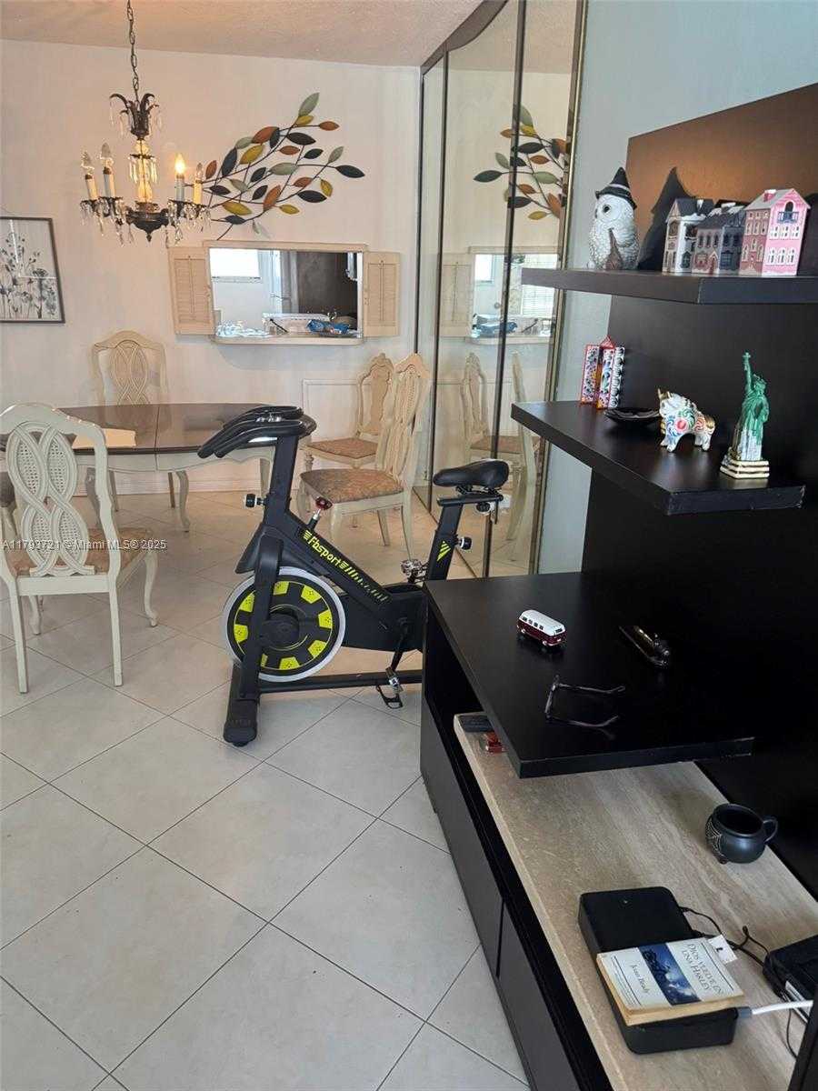 Small Image of 18555 NORTH EAST 14TH AVE #602, Miami Number 6