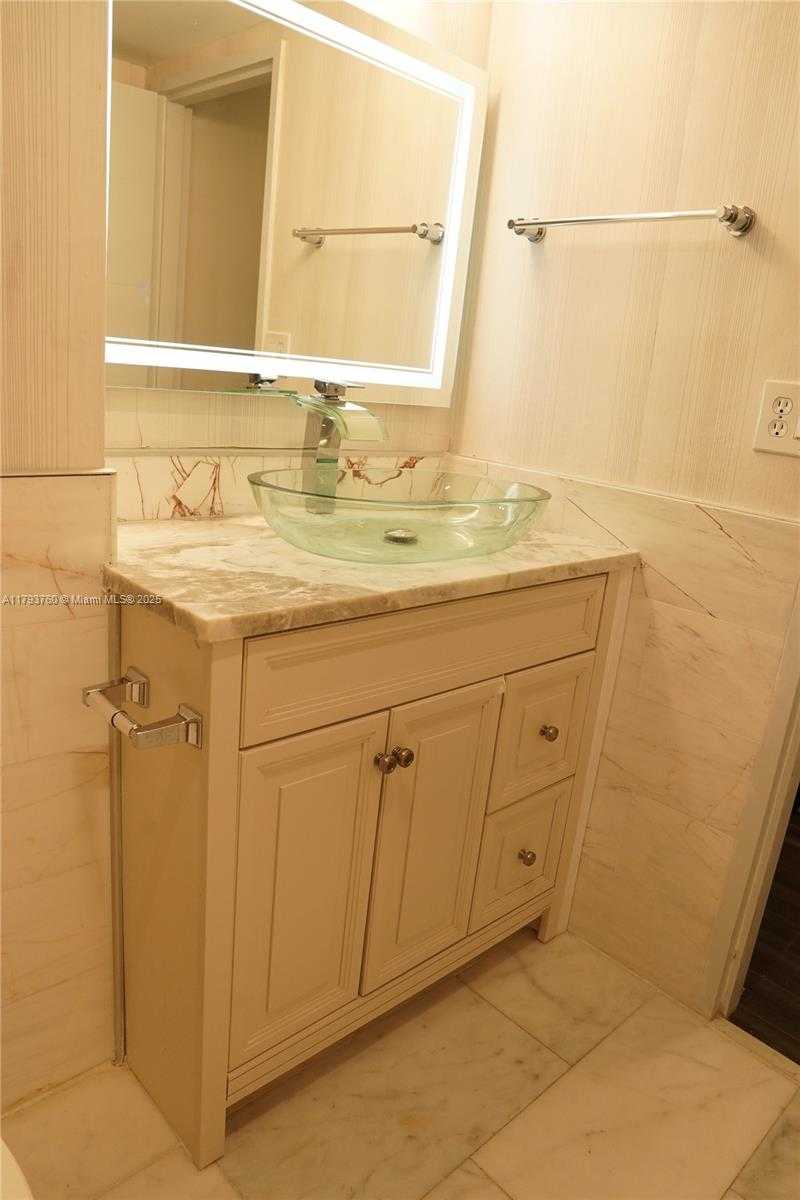 Small Image of 500 THREE ISLANDS BLVD #106, Hallandale Beach Number 11