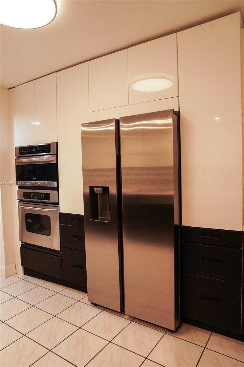 Small Image of 500 THREE ISLANDS BLVD #106, Hallandale Beach Number 17