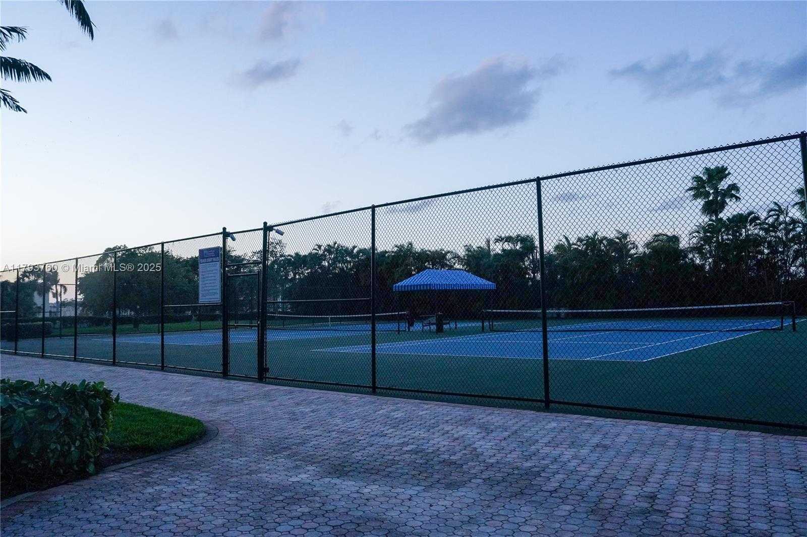 Small Image of 500 THREE ISLANDS BLVD #106, Hallandale Beach Number 25