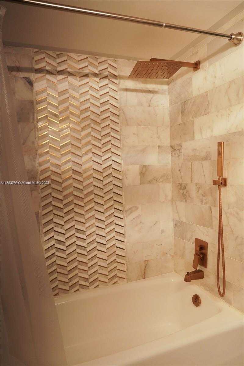 Small Image of 500 THREE ISLANDS BLVD #106, Hallandale Beach Number 34