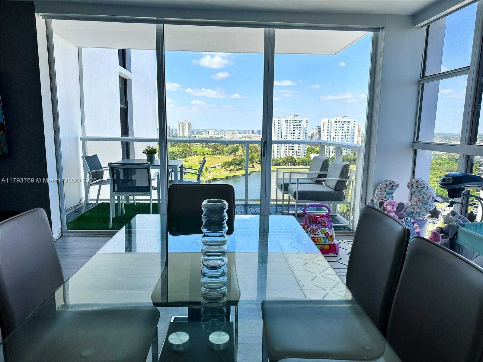 Small Image of 3731 NORTH COUNTRY CLUB DR #2228, Aventura Number 16