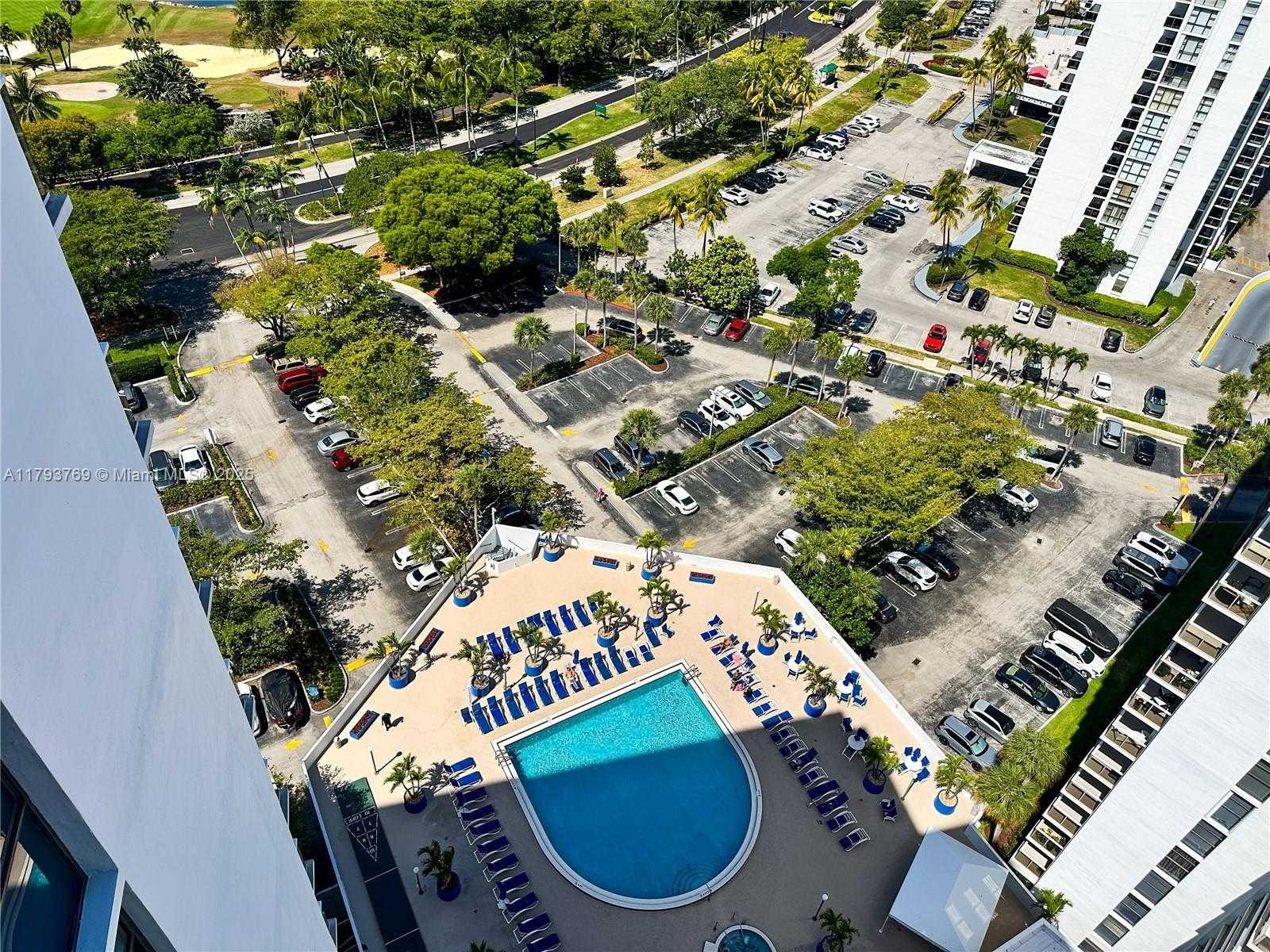 Small Image of 3731 NORTH COUNTRY CLUB DR #2228, Aventura Number 20