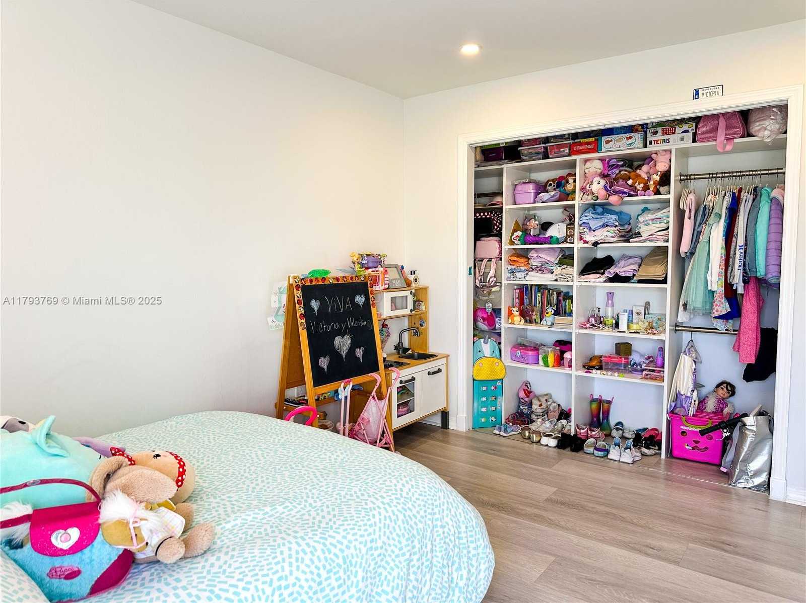 Small Image of 3731 NORTH COUNTRY CLUB DR #2228, Aventura Number 31