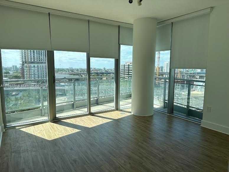 Small Image of 92 SOUTH WEST 3RD ST #1105, Miami Number 24