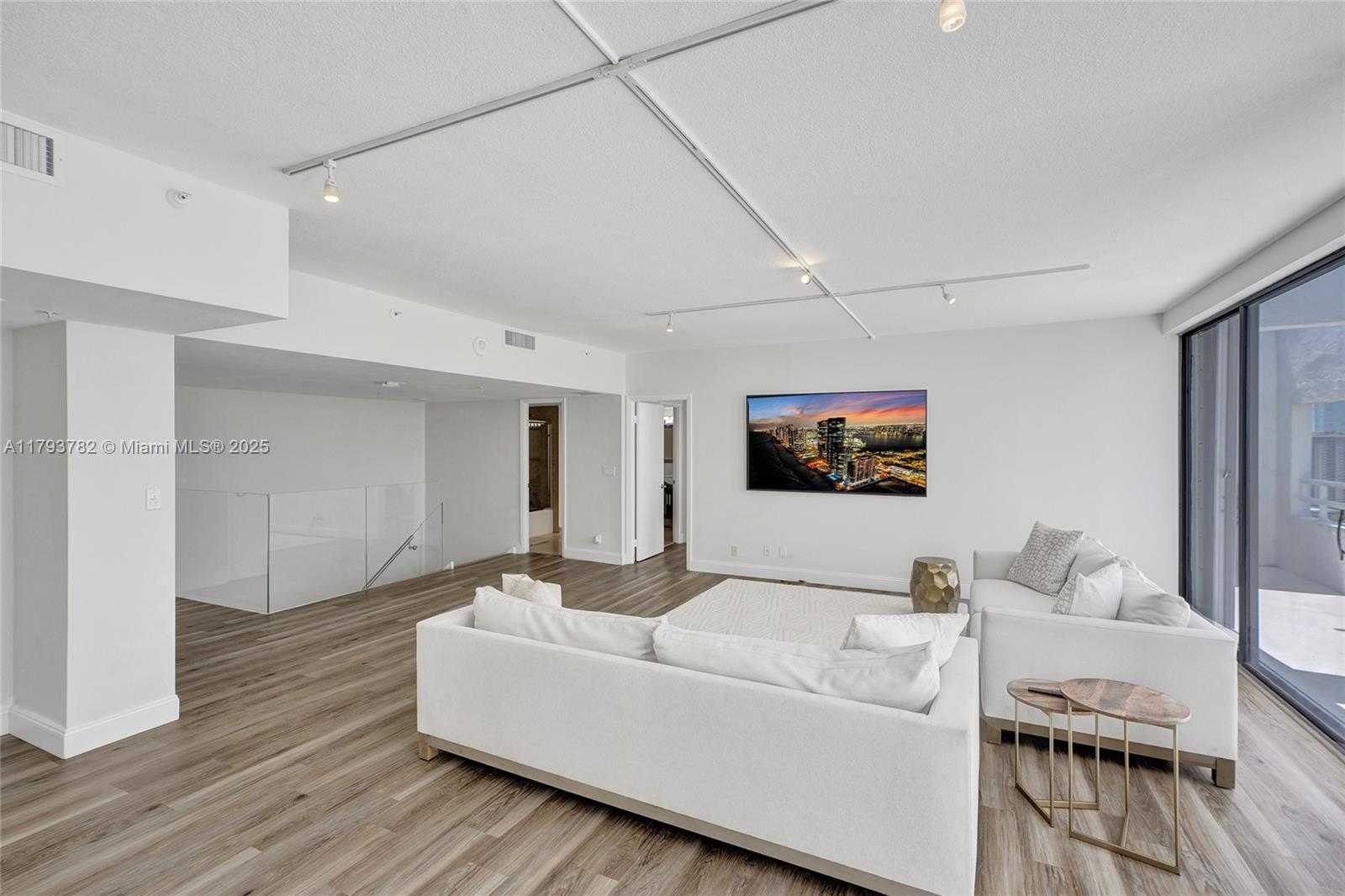 Small Image of 20355 NORTH EAST 34TH CT #2725, Aventura Number 19