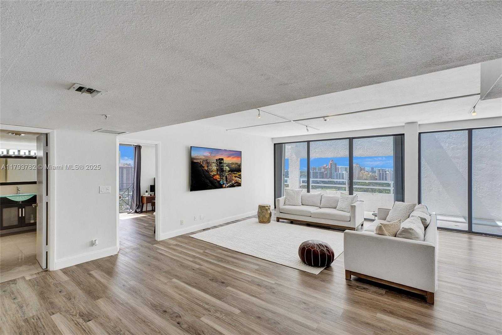 Small Image of 20355 NORTH EAST 34TH CT #2725, Aventura Number 22