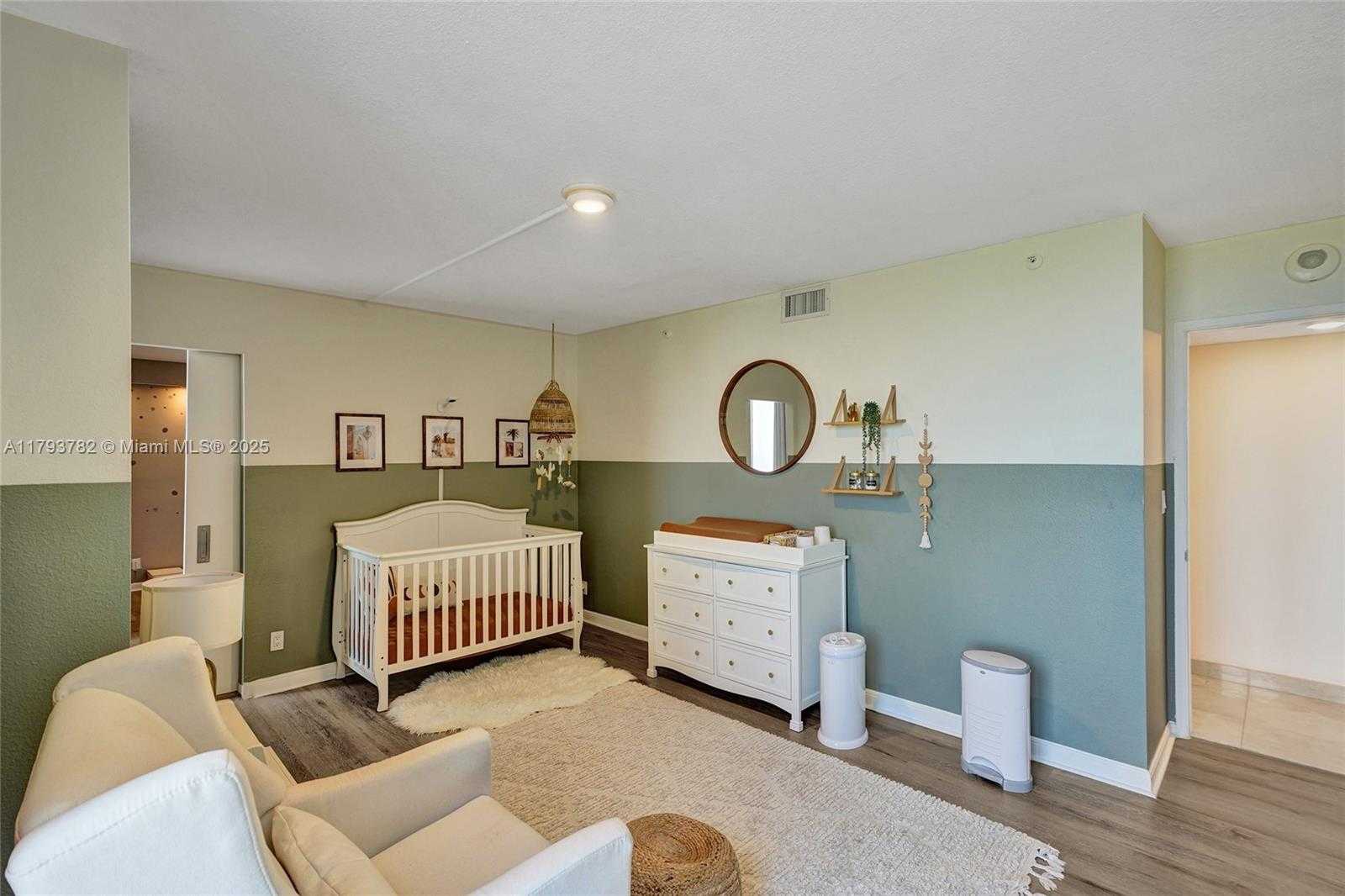 Small Image of 20355 NORTH EAST 34TH CT #2725, Aventura Number 35