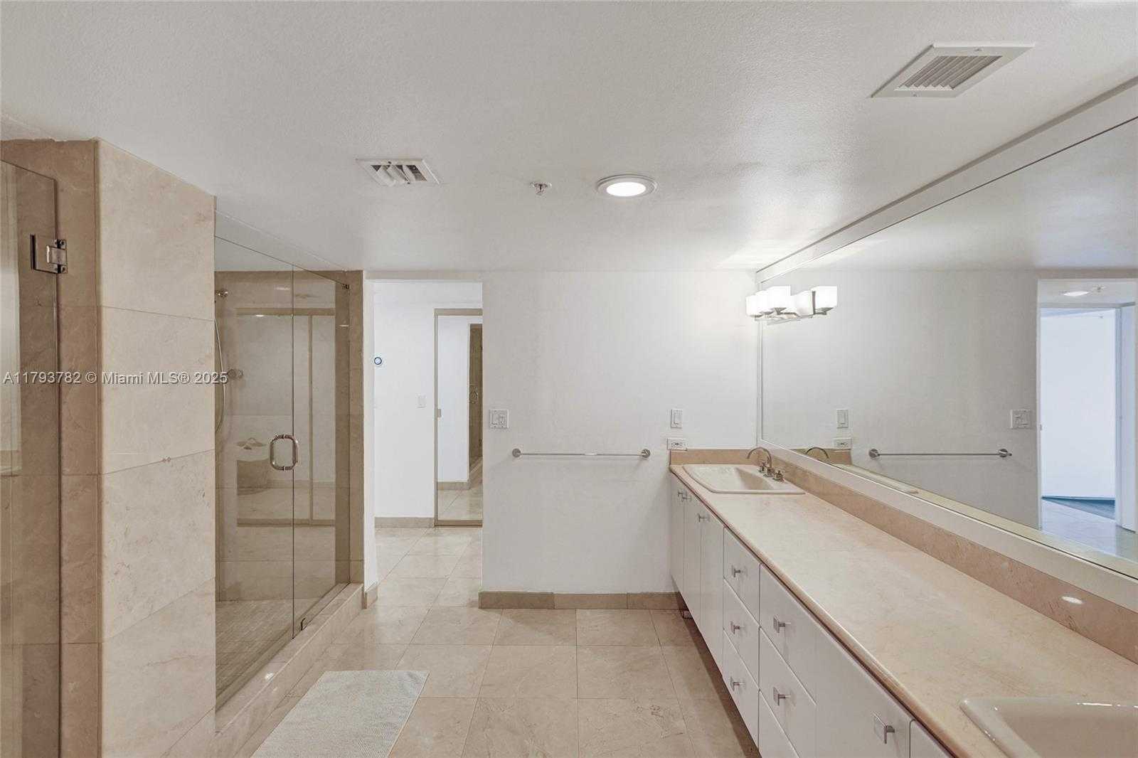 Small Image of 20355 NORTH EAST 34TH CT #2725, Aventura Number 42