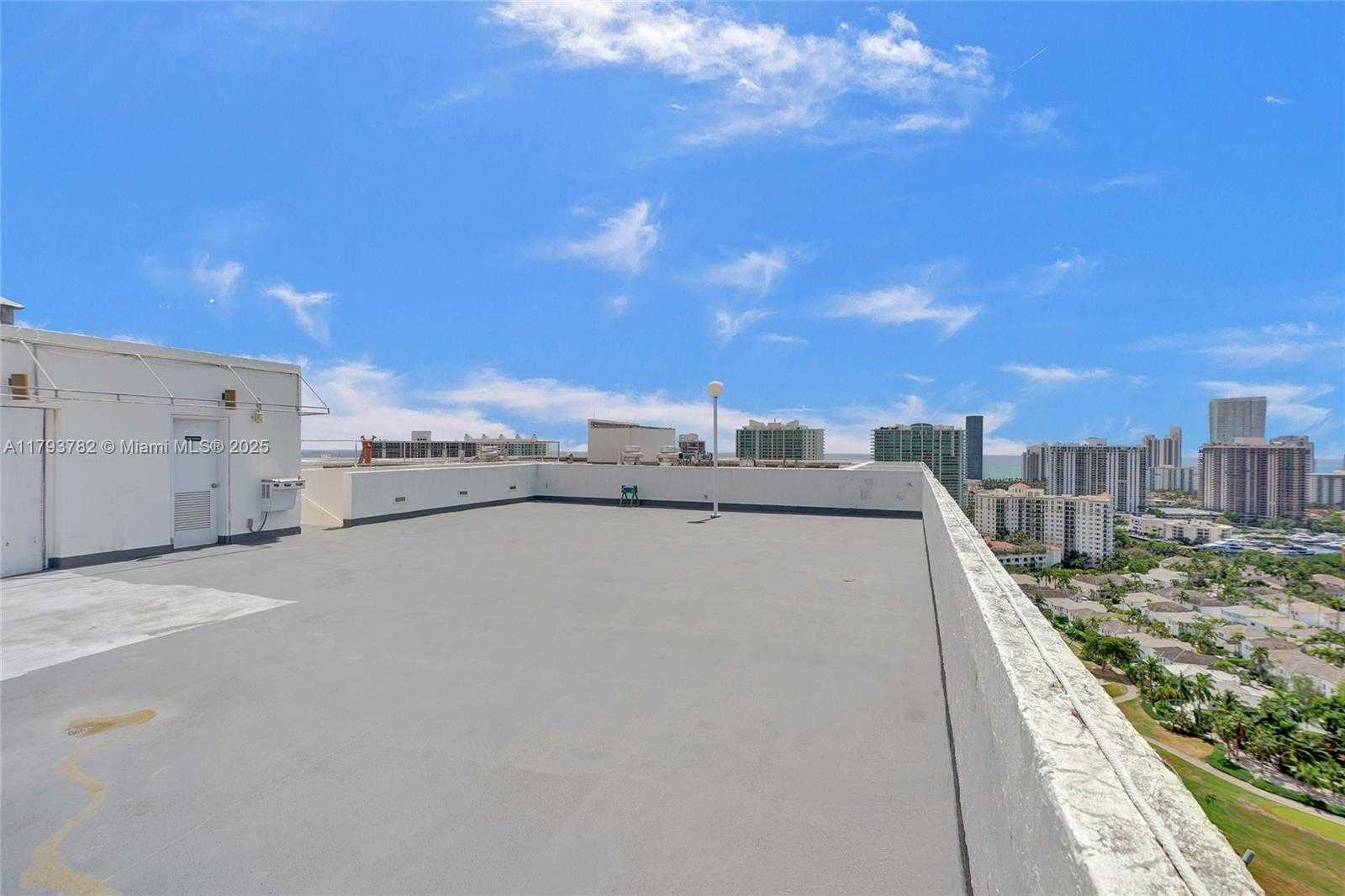 Small Image of 20355 NORTH EAST 34TH CT #2725, Aventura Number 46