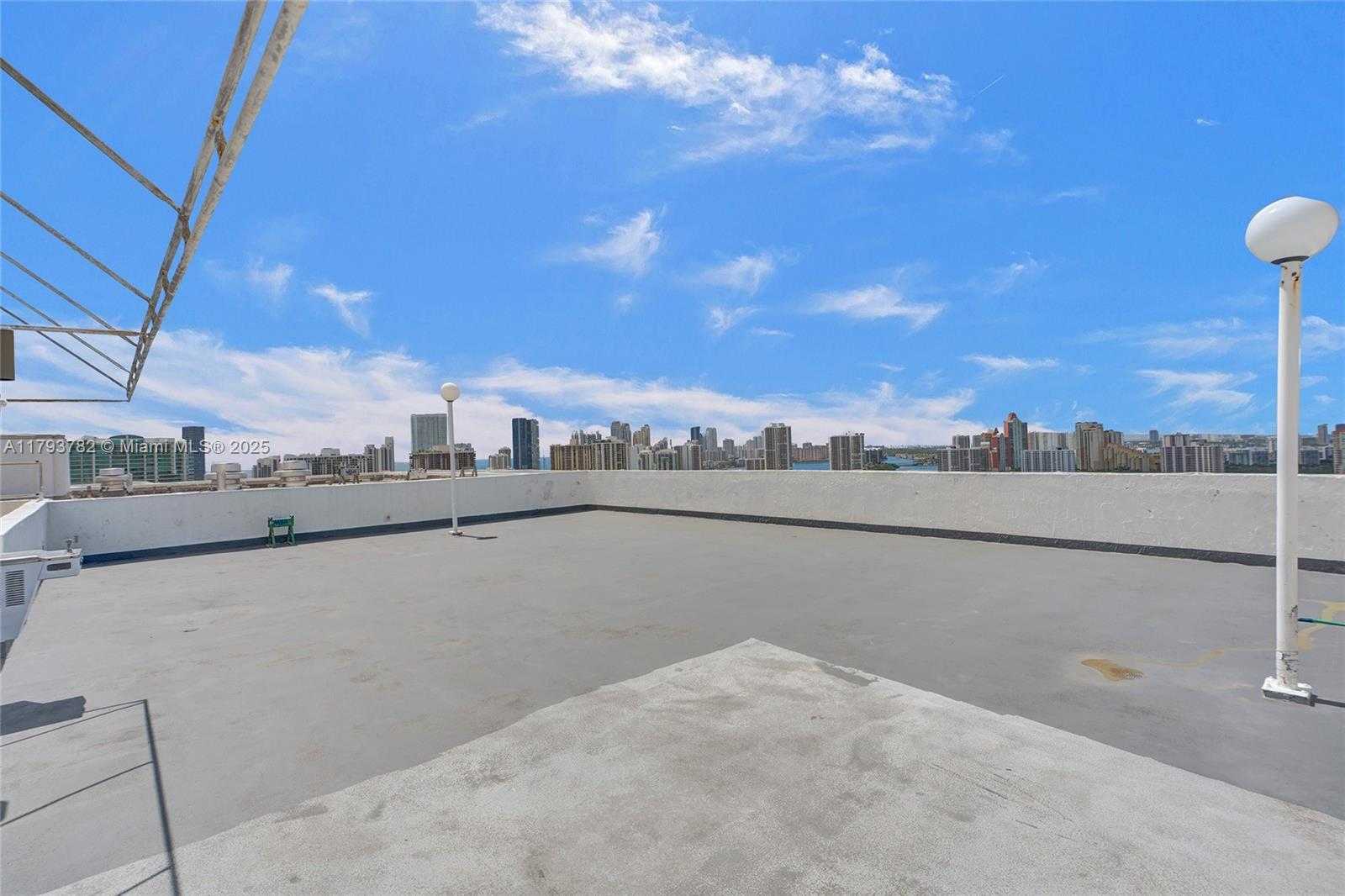 Small Image of 20355 NORTH EAST 34TH CT #2725, Aventura Number 47