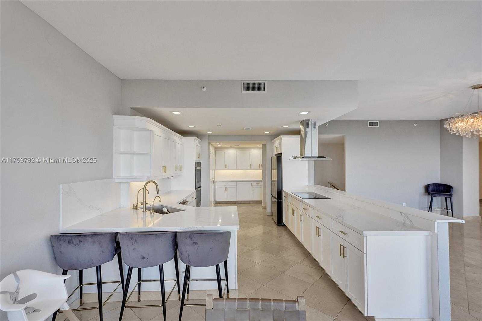 Small Image of 20355 NORTH EAST 34TH CT #2725, Aventura Number 8
