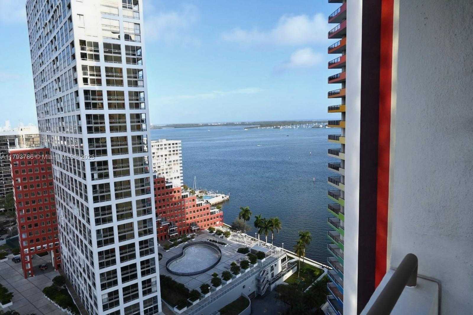Small Image of 1581 BRICKELL AVE #1807, Miami Number 4