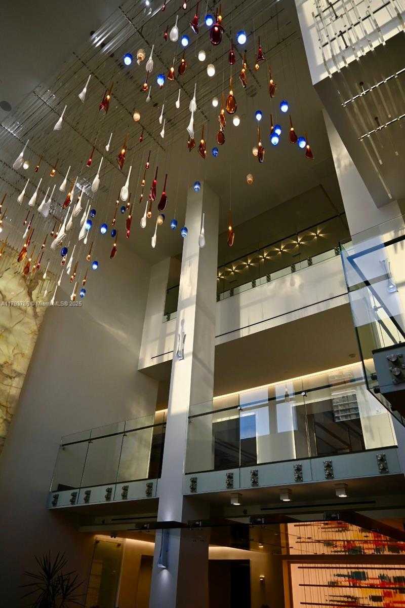 Small Image of 1581 BRICKELL AVE #1807, Miami Number 5