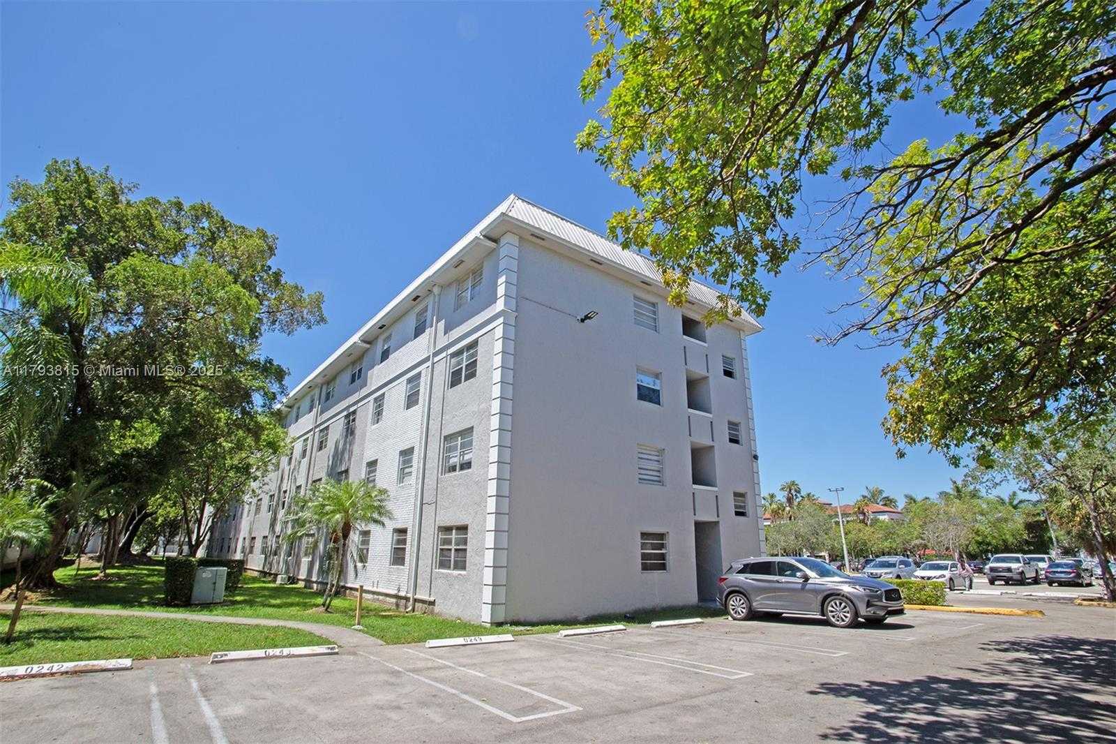 Small Image of 17255 SOUTH WEST 95TH AVE #247, Palmetto Bay Number 24