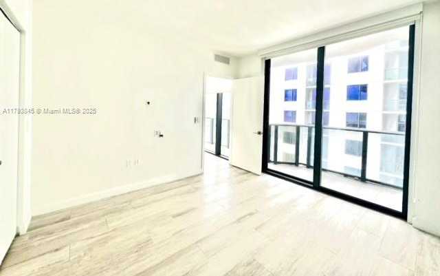 Small Image of 55 SOUTH WEST 9TH ST #4008, Miami Number 12
