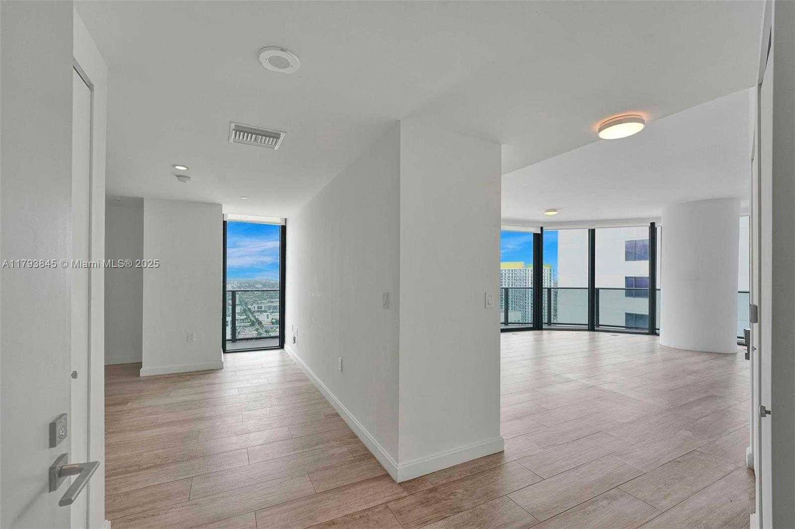Small Image of 55 SOUTH WEST 9TH ST #4008, Miami Number 2