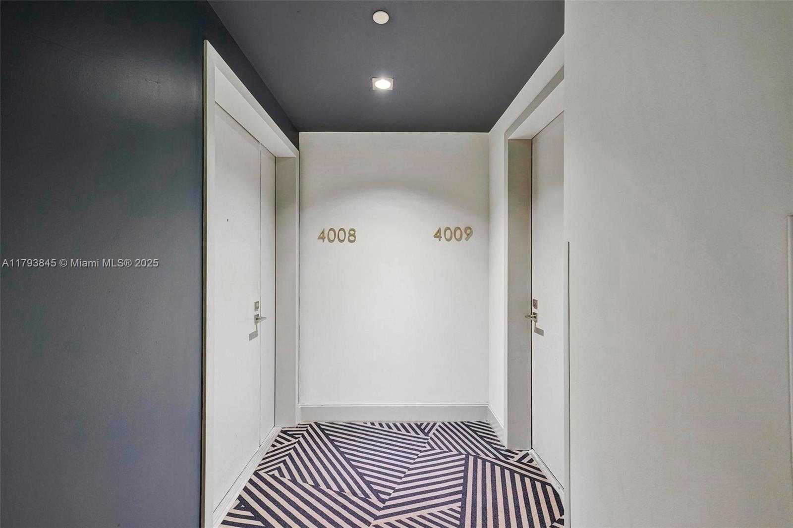 Small Image of 55 SOUTH WEST 9TH ST #4008, Miami Number 24