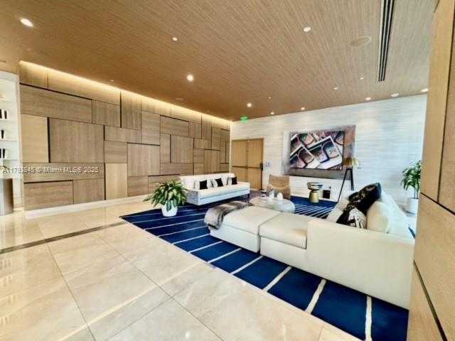 Small Image of 55 SOUTH WEST 9TH ST #4008, Miami Number 30
