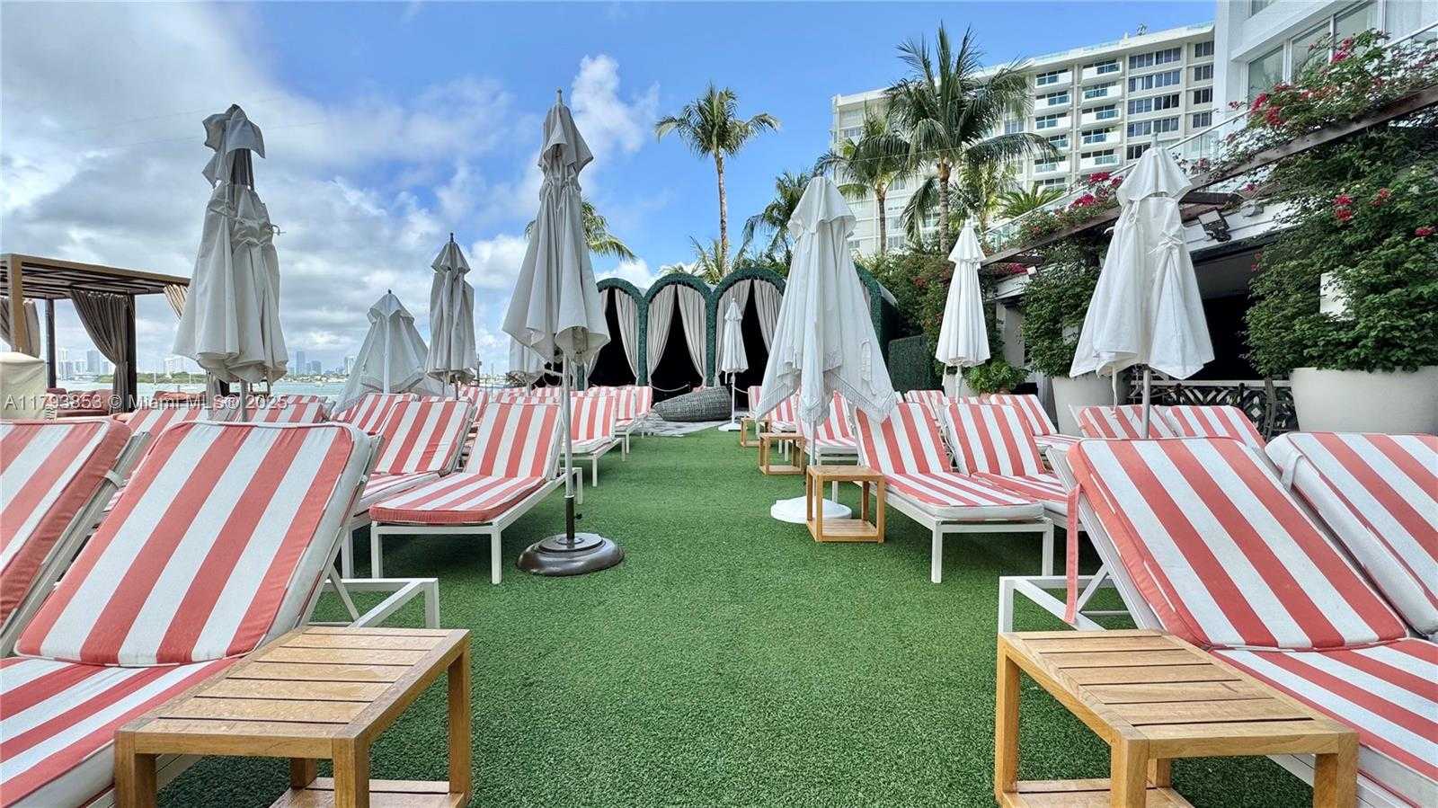 Small Image of 1100 WEST AVE #812, Miami Beach Number 16