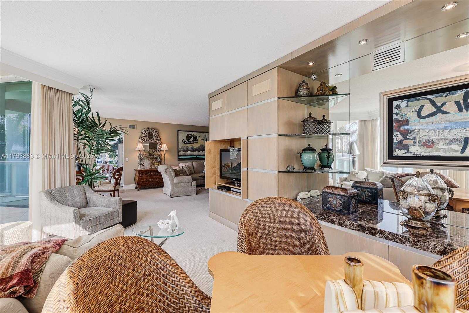 Small Image of 3370 HIDDEN BAY DR #313, Aventura Number 11