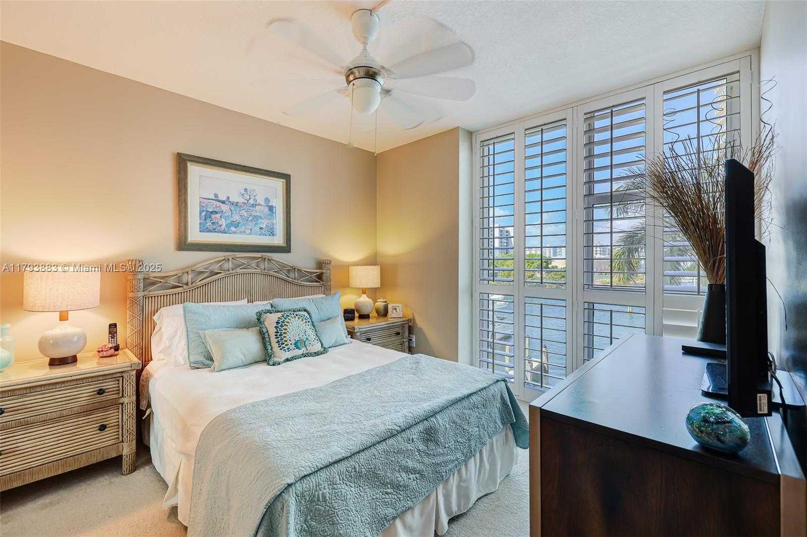 Small Image of 3370 HIDDEN BAY DR #313, Aventura Number 21