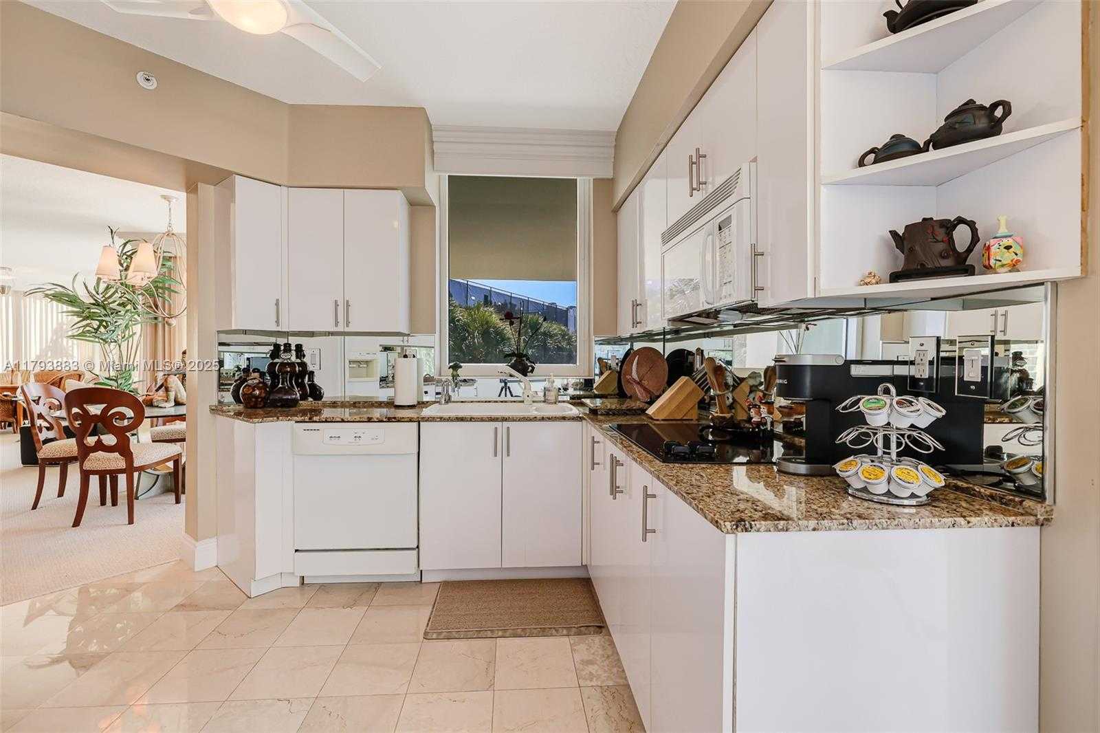 Small Image of 3370 HIDDEN BAY DR #313, Aventura Number 34