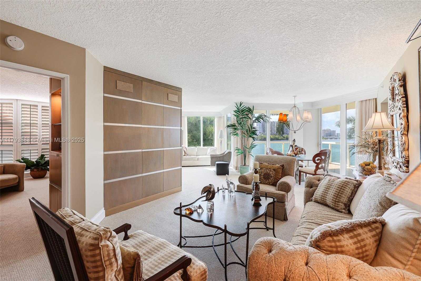 Small Image of 3370 HIDDEN BAY DR #313, Aventura Number 4