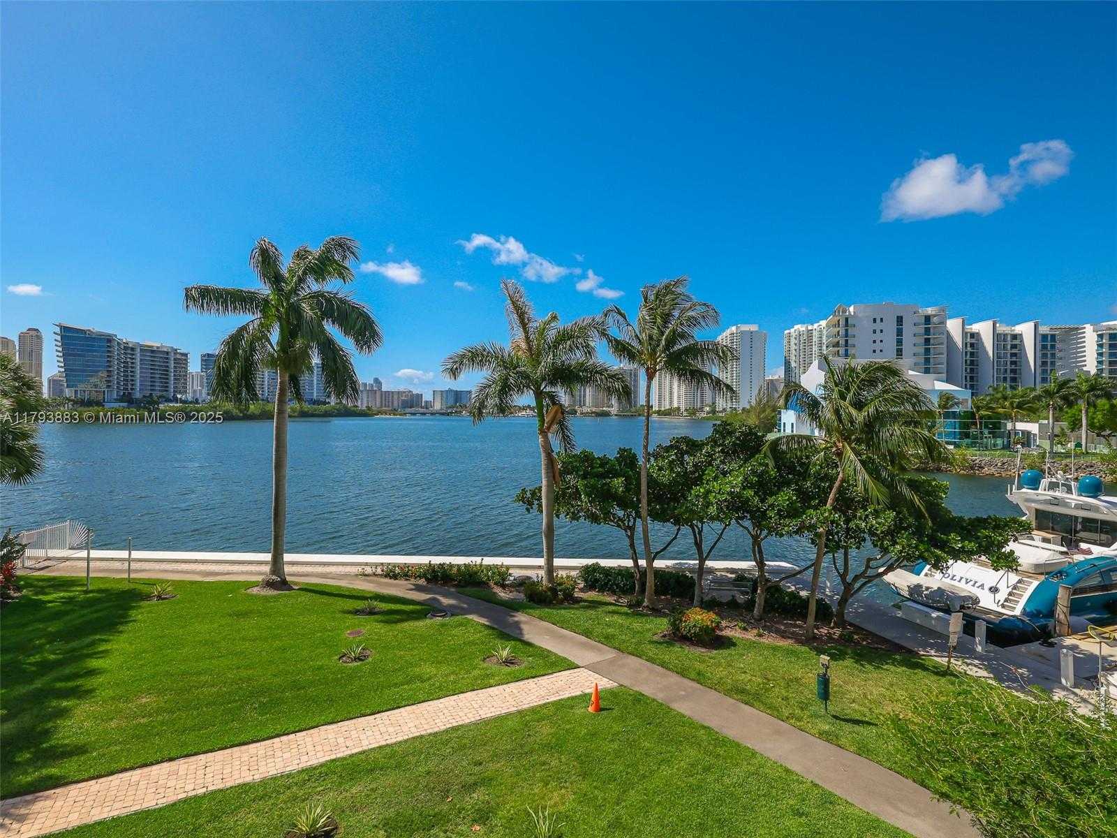 Small Image of 3370 HIDDEN BAY DR #313, Aventura Number 42