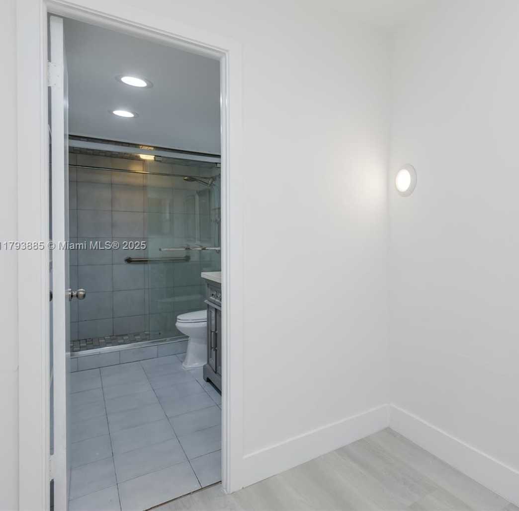 Small Image of 3600 NORTH EAST 170TH ST #D-112, North Miami Beach Number 31