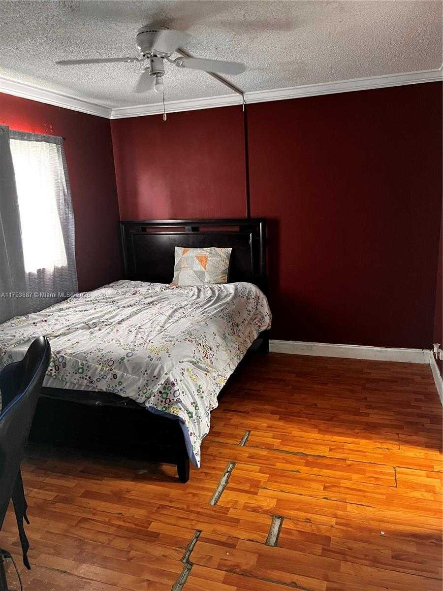 Small Image of 2008 JACKSON ST #D9, Hollywood Number 18