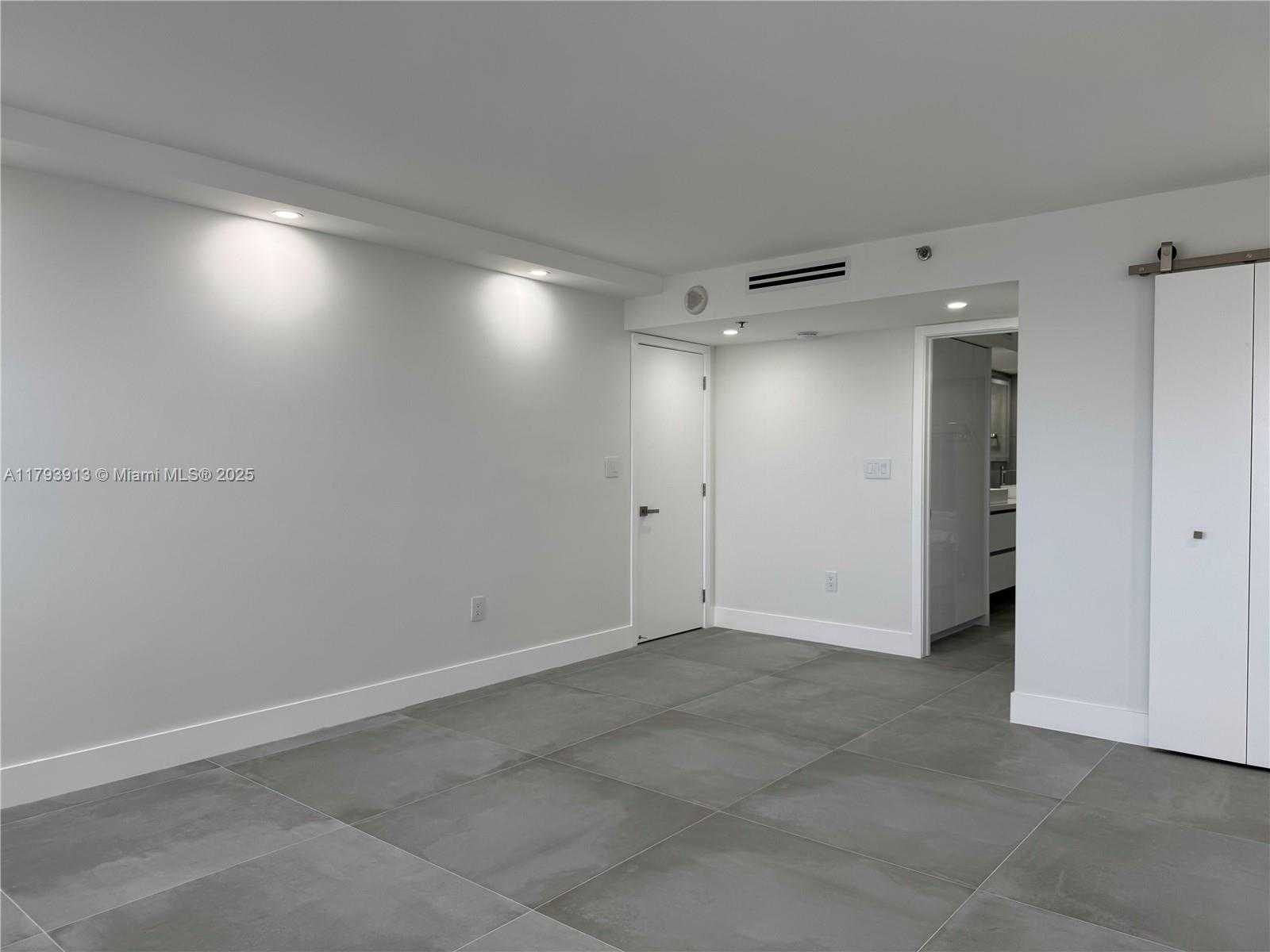 Small Image of 1201 SOUTH OCEAN DR #1512S, Hollywood Number 20