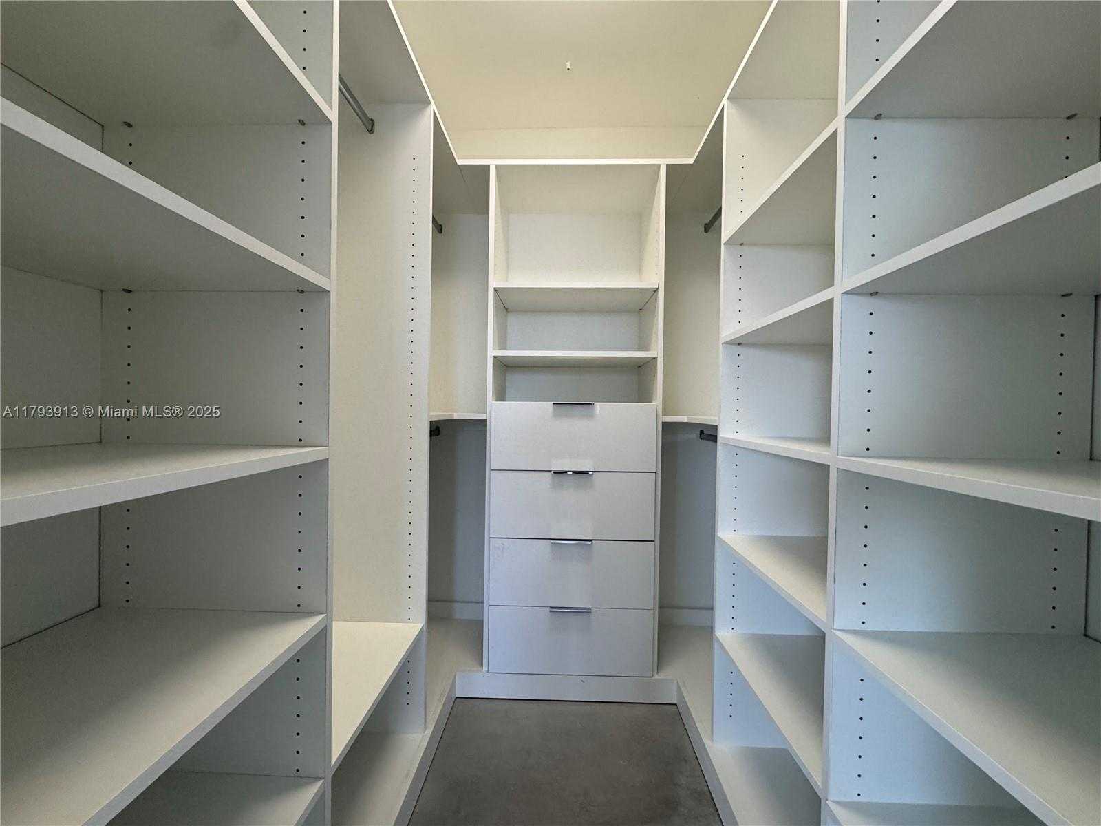 Small Image of 1201 SOUTH OCEAN DR #1512S, Hollywood Number 24