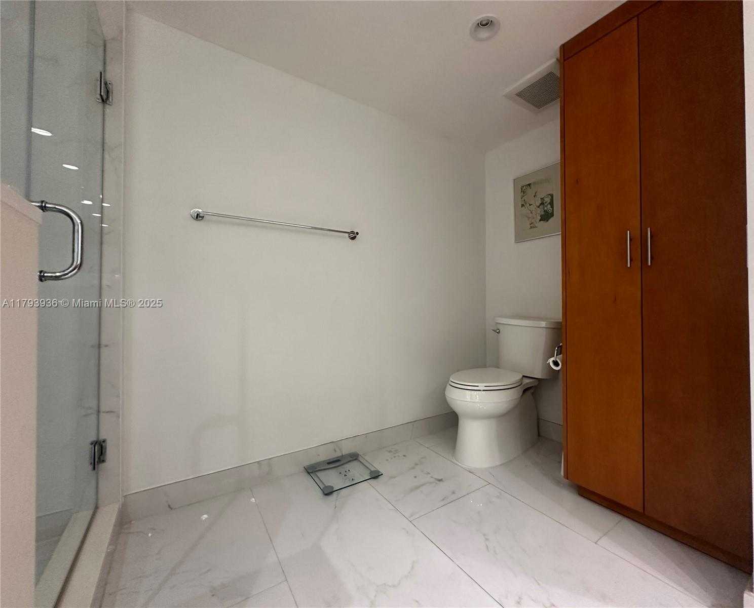 Small Image of 1717 NORTH BAYSHORE DR #A-2034, Miami Number 18