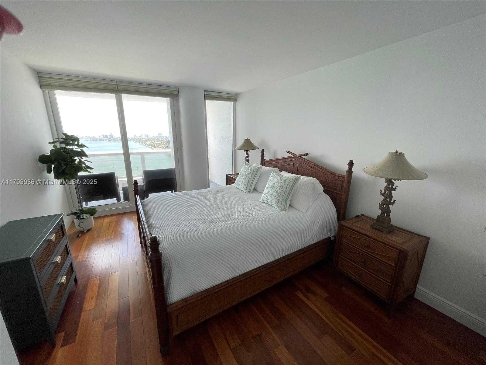 Small Image of 1717 NORTH BAYSHORE DR #A-2034, Miami Number 24