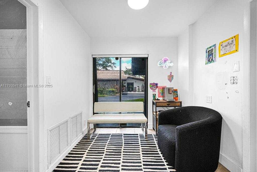 Small Image of 3501 KEYSER AVE #43, Hollywood Number 22