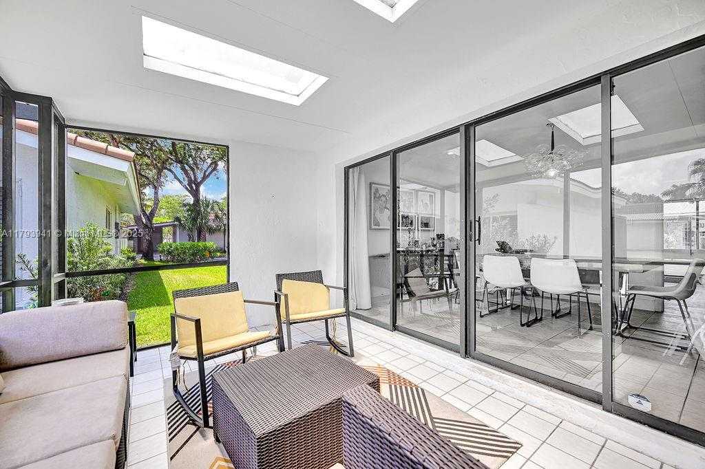 Small Image of 3501 KEYSER AVE #43, Hollywood Number 31