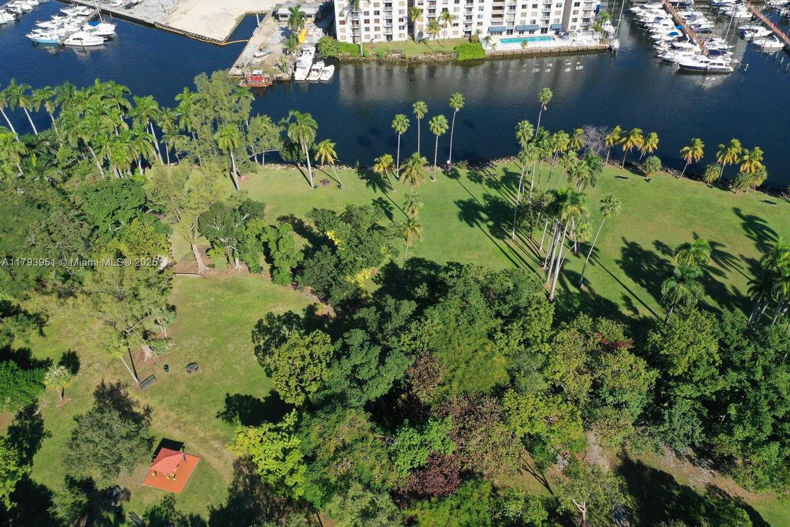 Small Image of 1861 NORTH WEST S RIVER DR #1903, Miami Number 20