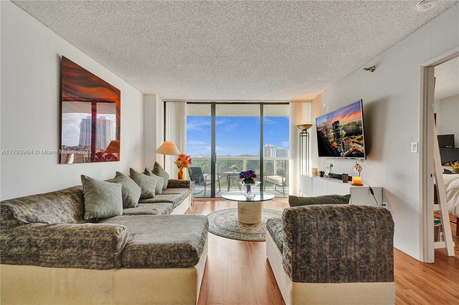 Small Image of 20505 EAST COUNTRY CLUB DR #732, Aventura Number 12
