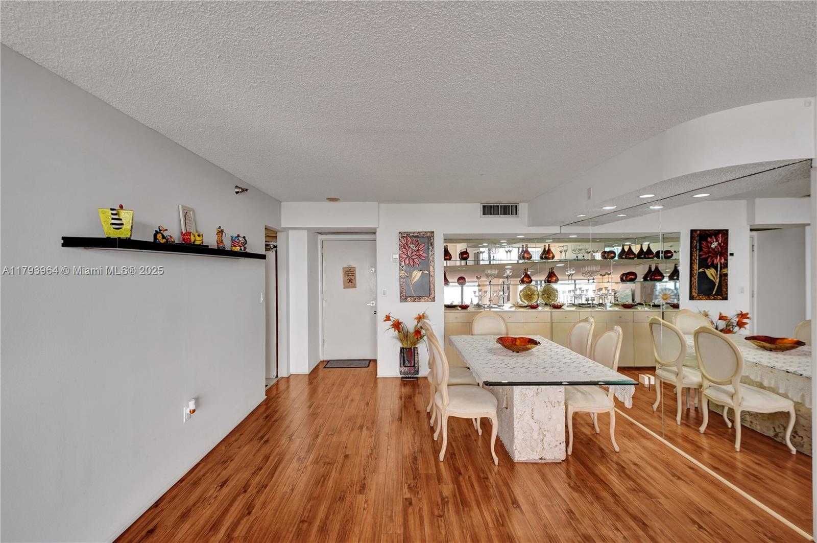 Small Image of 20505 EAST COUNTRY CLUB DR #732, Aventura Number 13