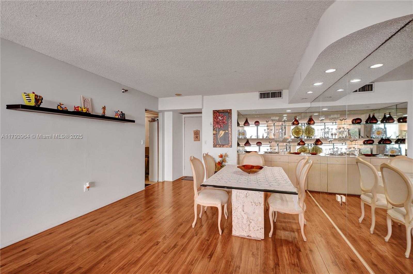 Small Image of 20505 EAST COUNTRY CLUB DR #732, Aventura Number 14