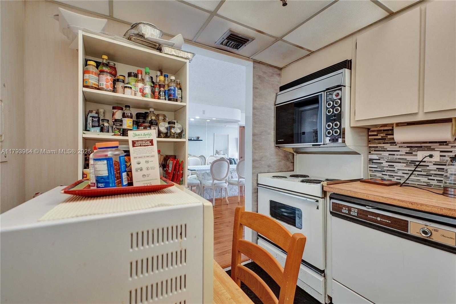 Small Image of 20505 EAST COUNTRY CLUB DR #732, Aventura Number 22