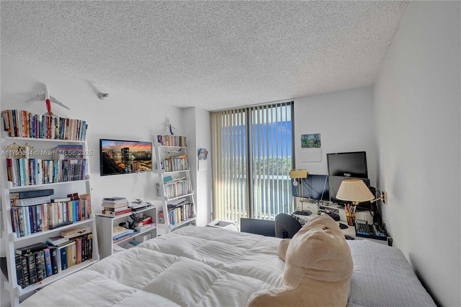 Small Image of 20505 EAST COUNTRY CLUB DR #732, Aventura Number 33