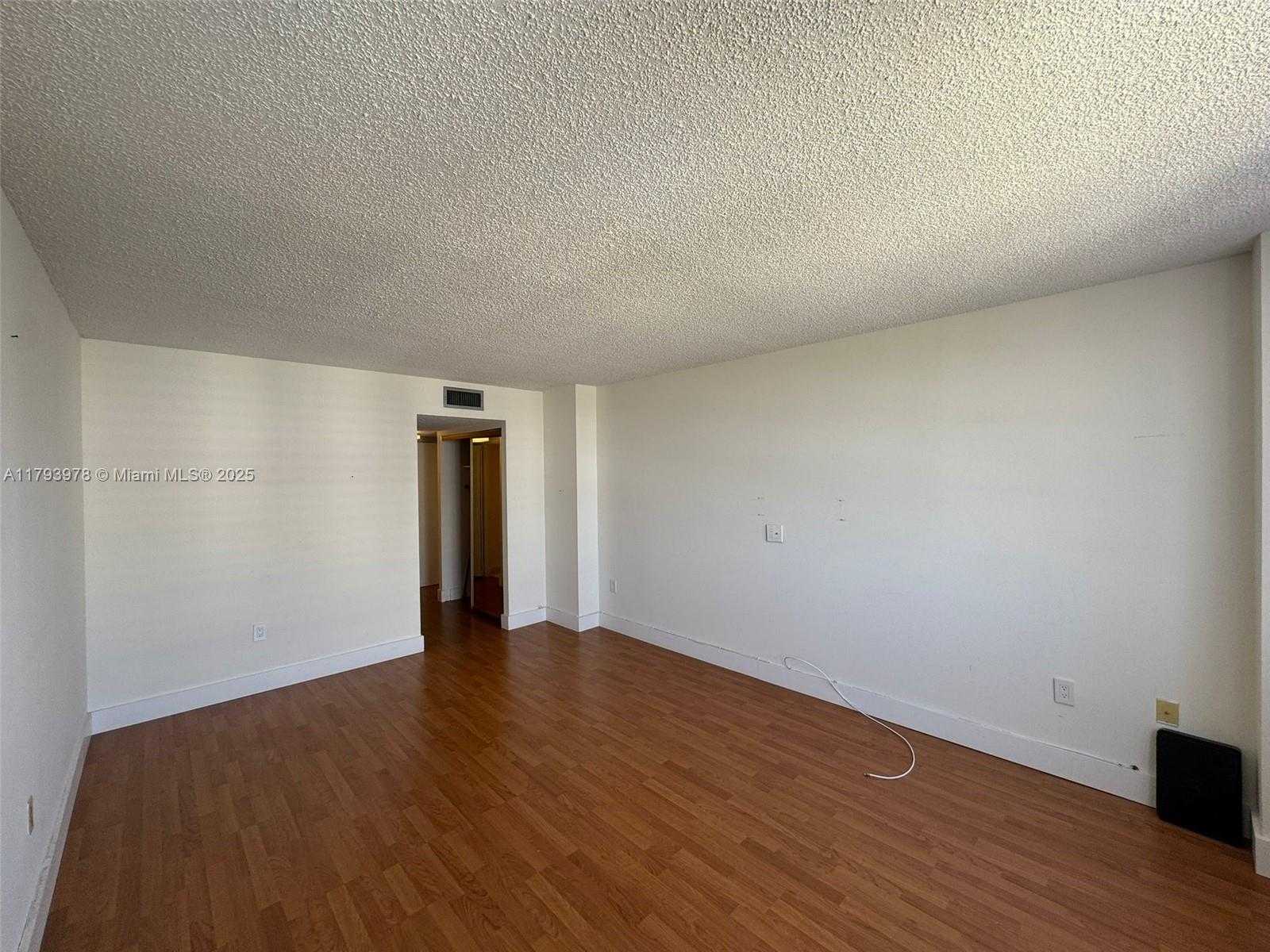 Small Image of 2851 NORTH EAST 183RD ST #1408E, Aventura Number 12