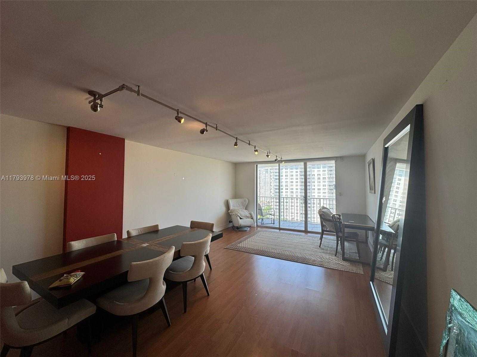 Small Image of 2851 NORTH EAST 183RD ST #1408E, Aventura Number 4