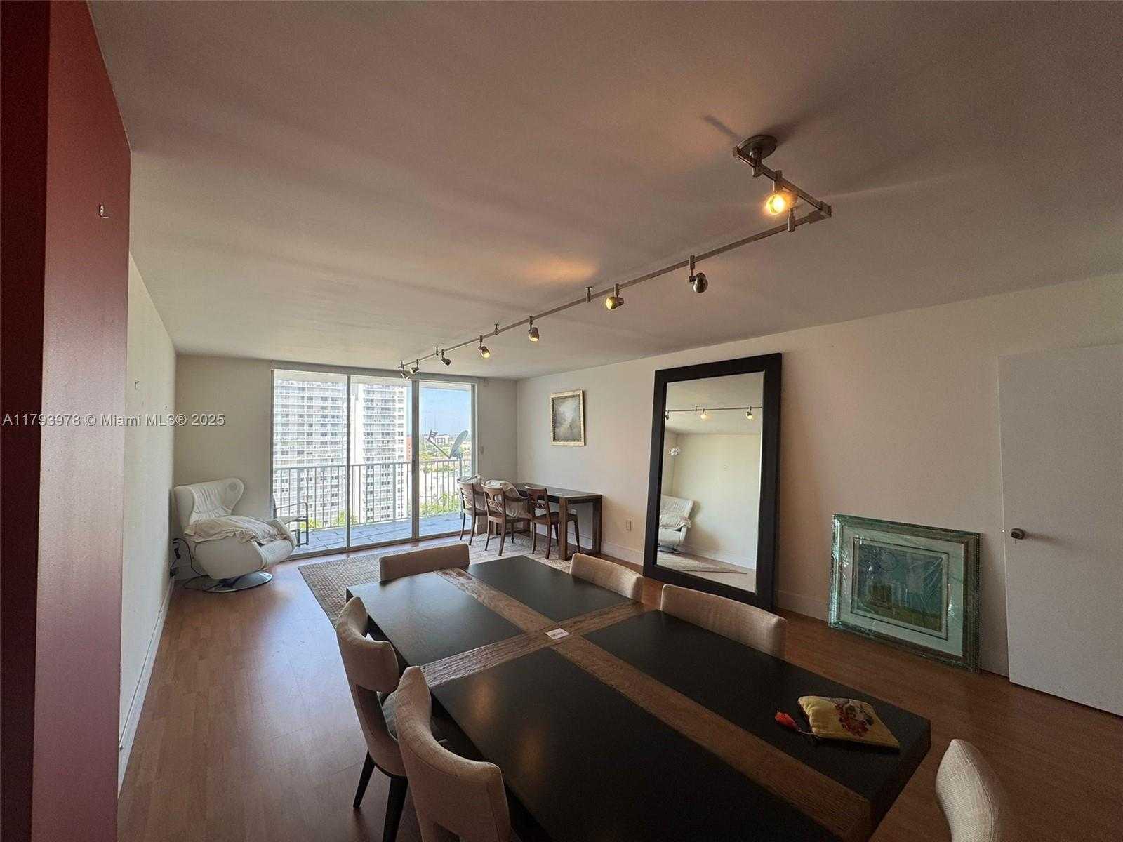 Small Image of 2851 NORTH EAST 183RD ST #1408E, Aventura Number 5