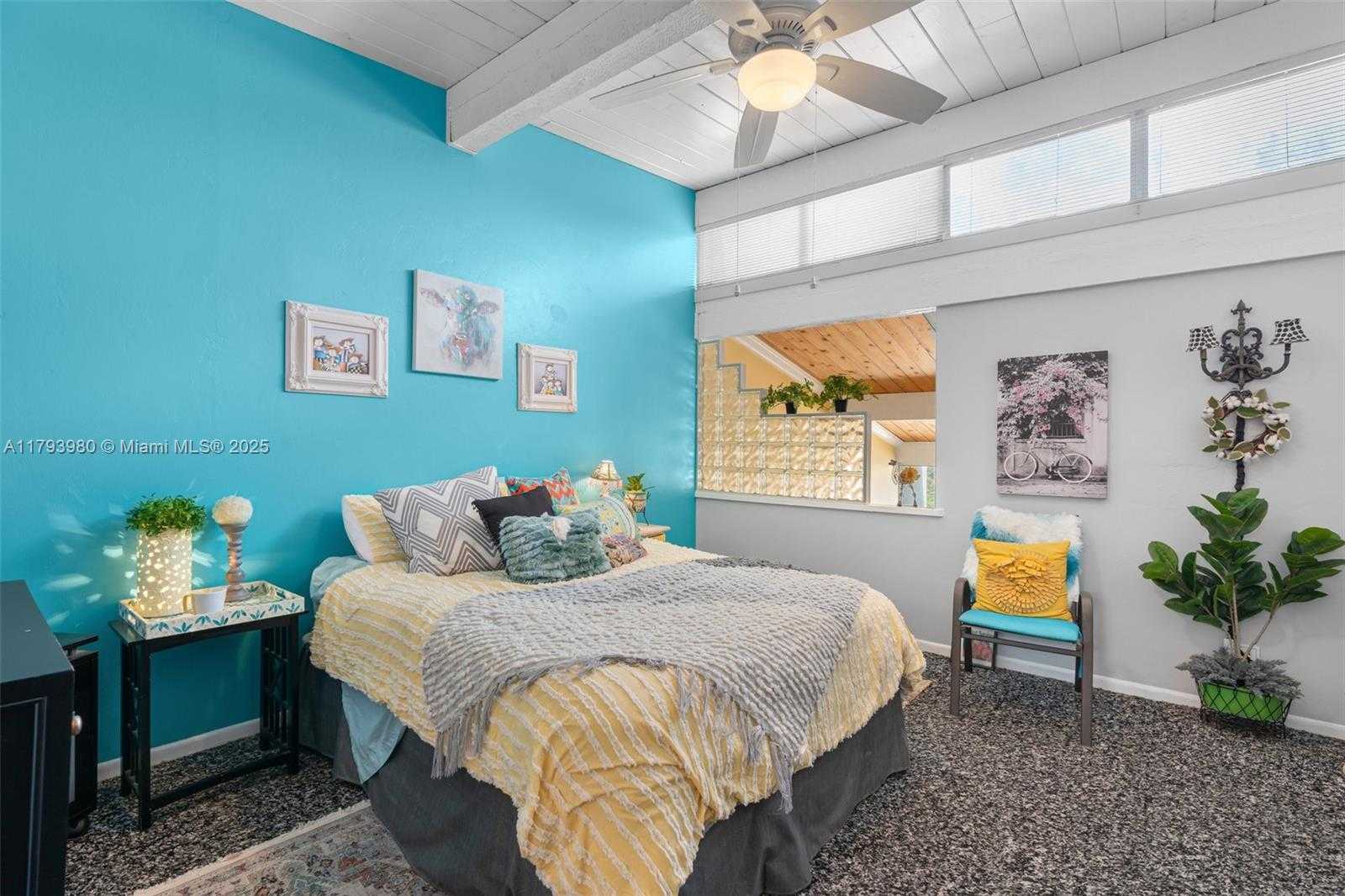 Small Image of 741 EAST COCO PLUM CIR #8, Plantation Number 19