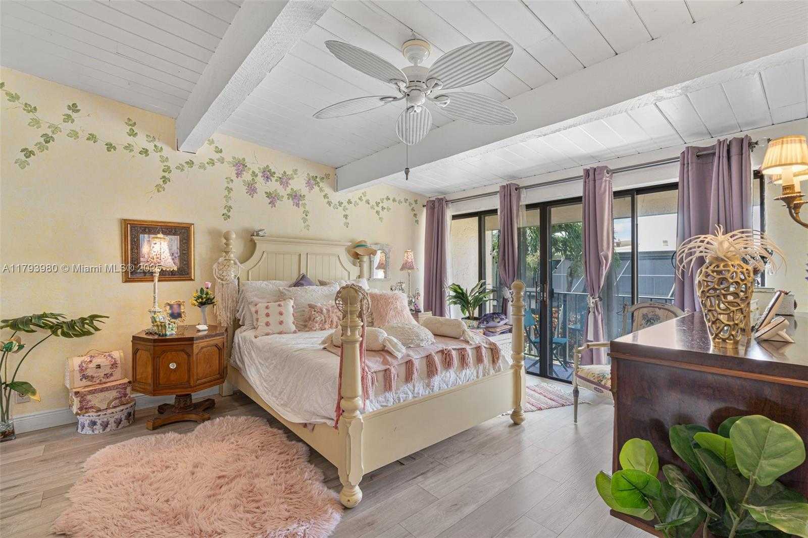 Small Image of 741 EAST COCO PLUM CIR #8, Plantation Number 22