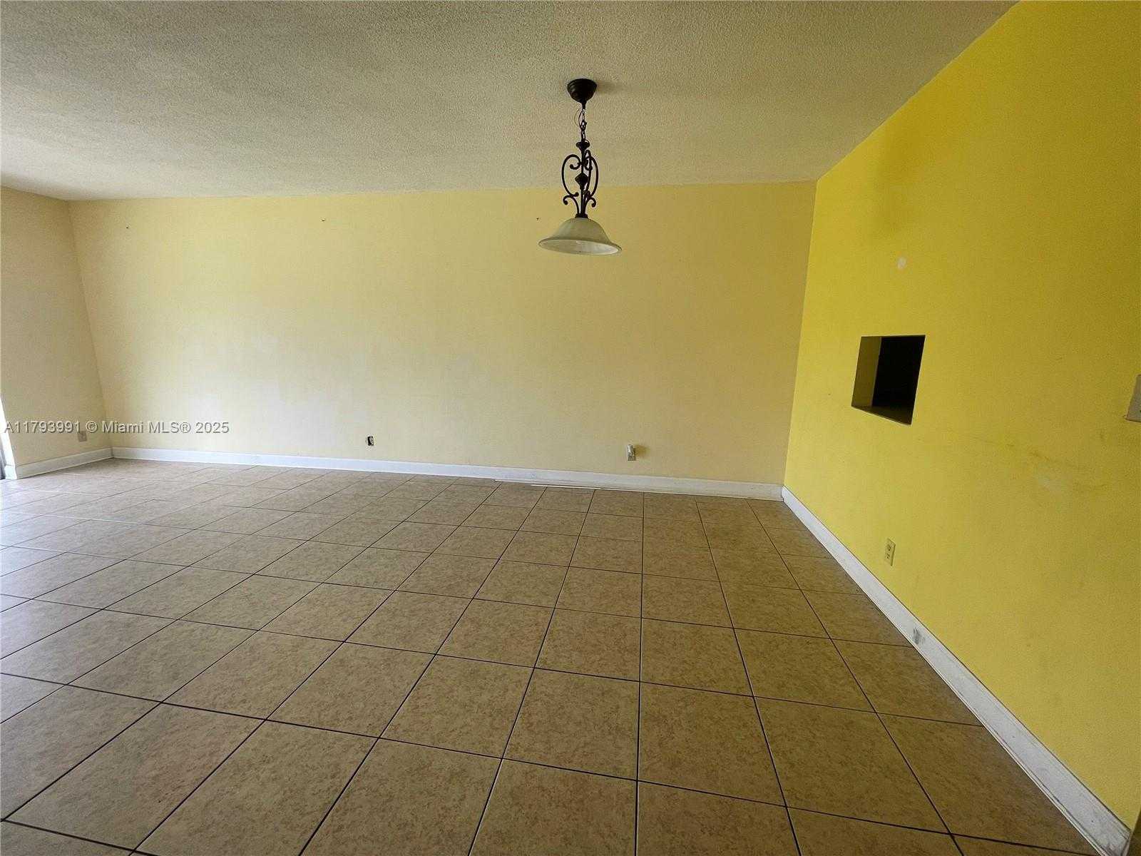 Small Image of 4200 NORTH WEST 3RD CT #134, Plantation Number 11