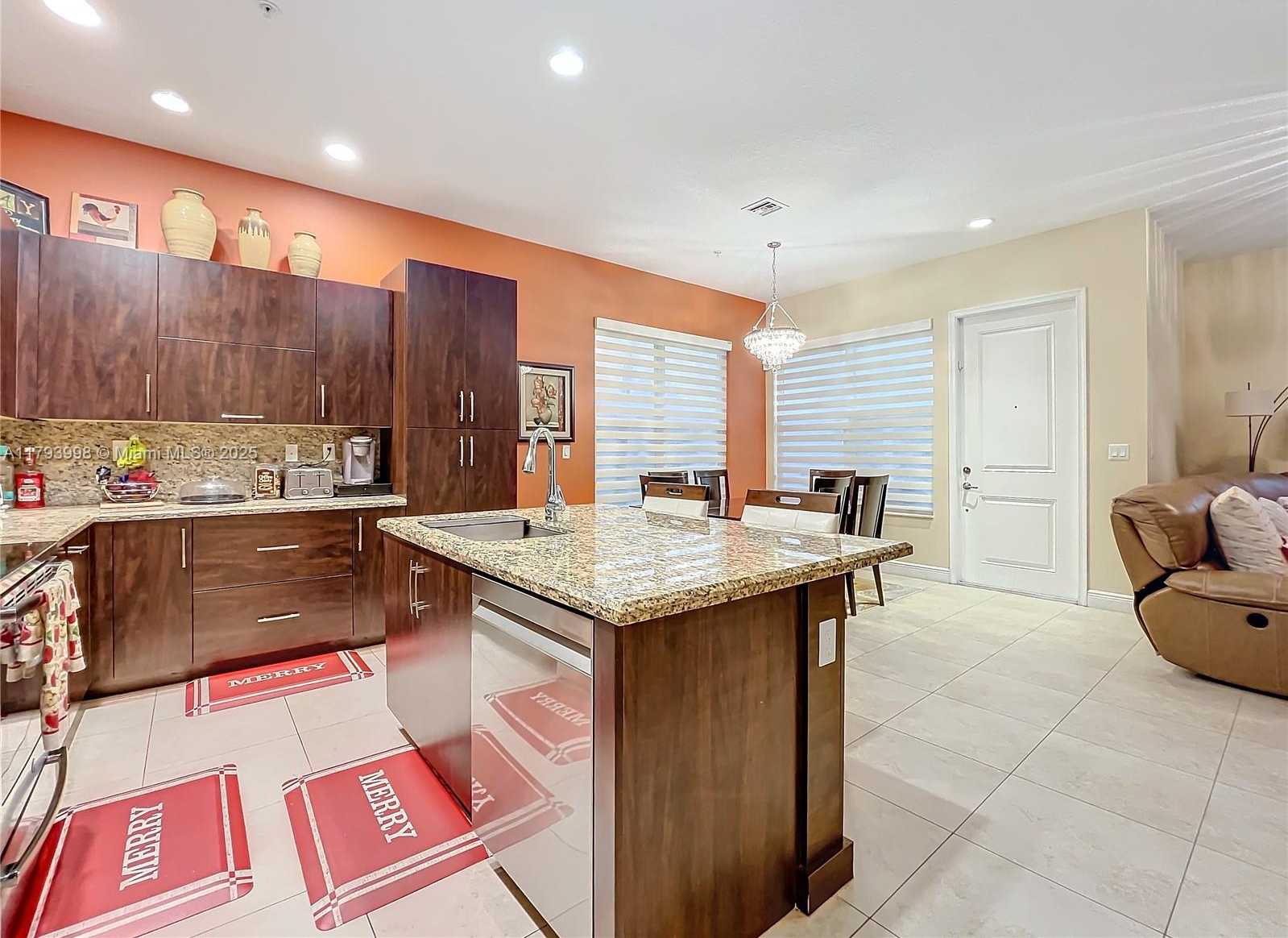 Small Image of 12448 NORTH WEST 17TH MNR, Pembroke Pines Number 10
